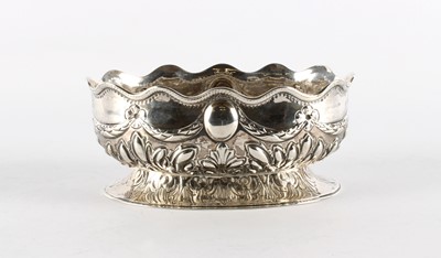 Lot 2 - A Victorian Neo-Classical Revival Silver Bowl