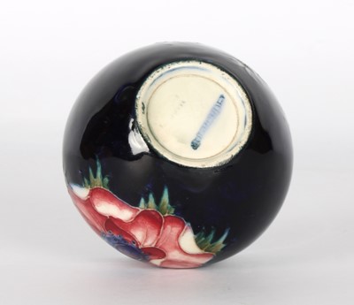 Lot 115 - A Small "Anemone" Vase by Moorcroft