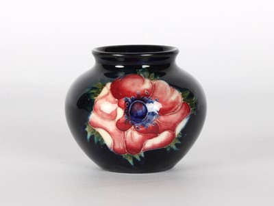 Lot 115 - A Small "Anemone" Vase by Moorcroft