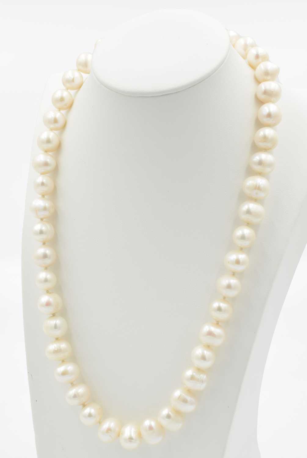 Lot A South Sea Pearl necklace