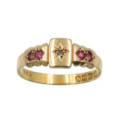 Lot An Edwardian 18ct gold diamond and garnet gypsy-style ring