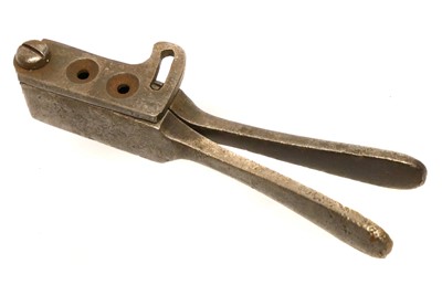 Lot 138 - Unusual twin calibre bullet mould, to case a...