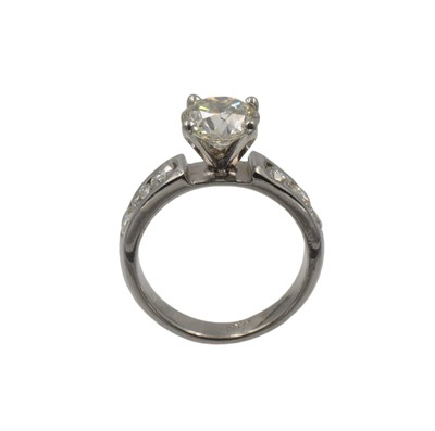 Lot A 2.75ct diamond solitaire ring, set in 14ct gold