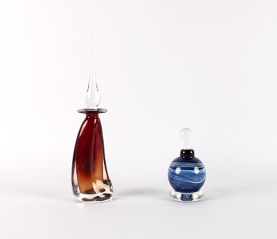 Lot 51 - Tall Studio Glass "Mono" Scent Bottle by Thomas Petit (British, Contemporary)