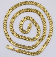 Lot 351 - 9ct gold Italian flat curb necklace chain, 31.8g.