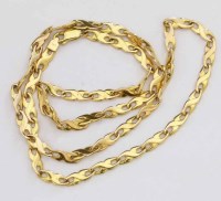 Lot 257 - Italian 9K (375) fancy link necklace chain