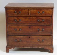 Lot 454 - Oak chest of drawers.