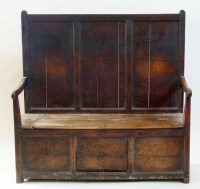 Lot 471 - 18th century oak settle 140cm wide.