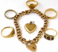 Lot 234 - 9ct gold bracelet chain with a padlock clasp