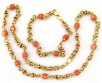 Lot 245 - 750 gold and coral necklace and a matching