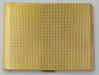 Lot 260 - 18ct gold cigarette case, with square hatched