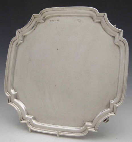 Lot 422 - Silver Salver