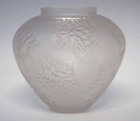 Lot 129 - Lalique Eterel Vase