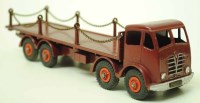 Lot 30 - A Dinky Foden Flat Truck with chains, No.905, in maroon coachwork, associated box.