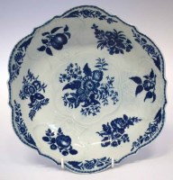 Lot 121 - Worcester junket dish circa 1775   printed with