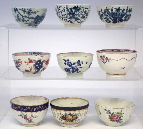 Lot 127 - Nine 18th century English porcelain teabowls