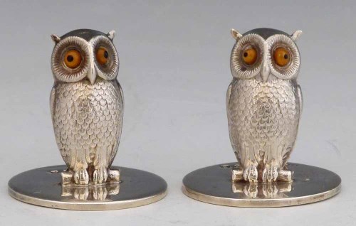 Lot 326 - Samuel Morden two place name silver markers in
