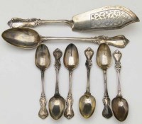 Lot 358 - Fish server serving spoon and six spoons.