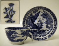 Lot 162 - English porcelain teabowl and saucer circa 1800