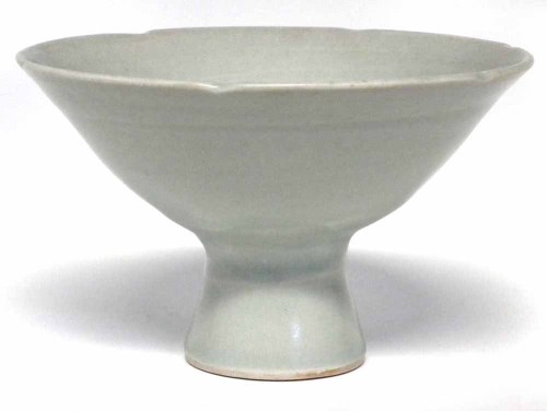 Lot 187 - Jim Malone (b.1946) footed bowl, decorated with a