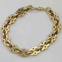 Lot 302 - 9ct gold fancy link bracelet.