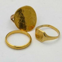 Lot 305 - 1918 gold half-sovereign mounted as a ring; 18ct