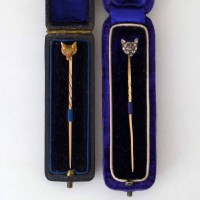 Lot 316 - French gold, diamond and ruby fox head pin and