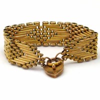 Lot 345 - 9ct gold bargello pattern bracelet