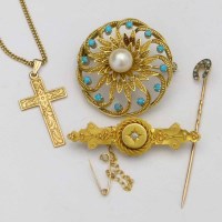 Lot 232 - Gold turquoise and pearl circular brooch, bar