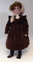 Lot 18 - S & H 1909 7½ doll.