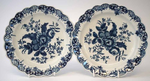 Lot 61 - Pair of Worcester plates circa 1770, printed with
