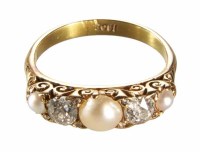 Lot 236 - Pearl and diamond 5-stone 18ct yellow gold ring