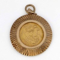 Lot 188 - Mounted sovereign