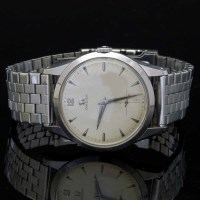 Lot 255 - Omega stainless wristwatch 1950's on replacement