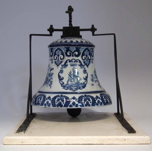 Lot 92 - Delft bell