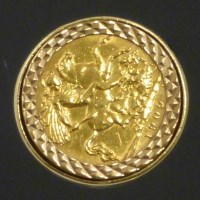 Lot 179 - 1909 gold half-sovereign ring in 375 gold mount