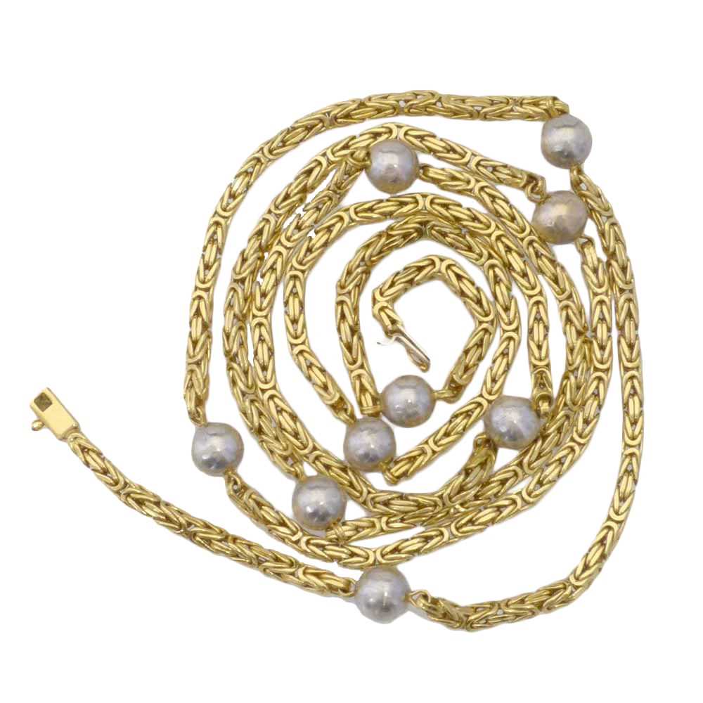 Lot 238 - An 18ct gold necklace by Chimento