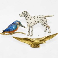 Lot 263 - 9ct gold and enamel kingfisher brooch; eagle