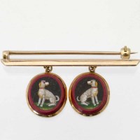 Lot 267 - Unmarked gold bar brooch with two micro mosaic dogs