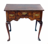 Lot 561 - Late 18th century walnut side table