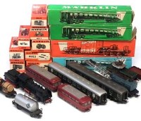 Lot 119 - Twelve boxed Marklin items of rolling stock