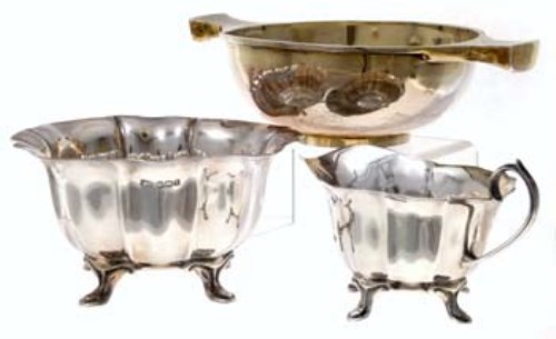 Lot 338 - Silver cream jug and similar sugar basin, silver