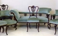Lot 913 - Edwardian dark stained salon suite of a chaise longue
