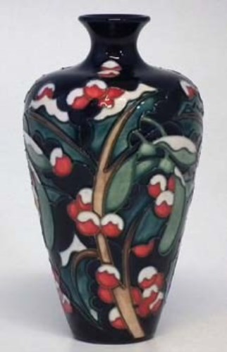 Lot 197 - Moorcroft snow on berries not in production