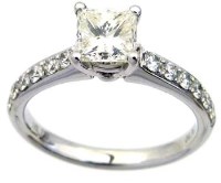 Lot 325 - Single stone diamond ring with HRD certificate