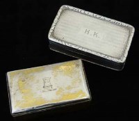 Lot 191 - Silver gilt snuff box and another (2).
