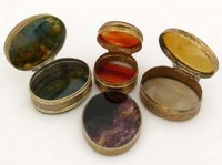 Lot 7 - Three small hardstone boxes and an oval