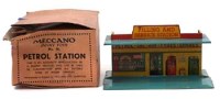 Lot 43 - Mecanno Ltd filling and service station (No. 48) complete with box.