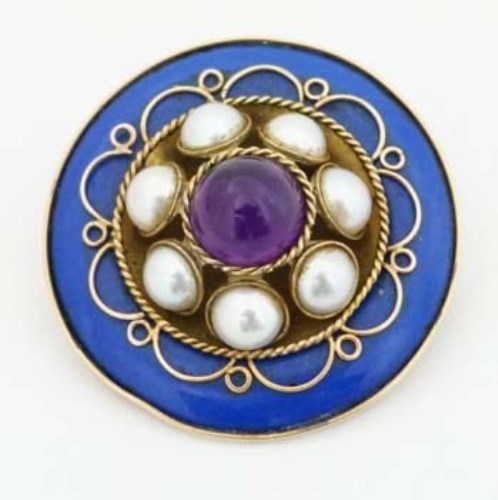 Lot 229 - Blue enamel circular brooch