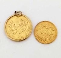 Lot 231 - 1876 gold sovereign in 9ct gold mount and a 1906